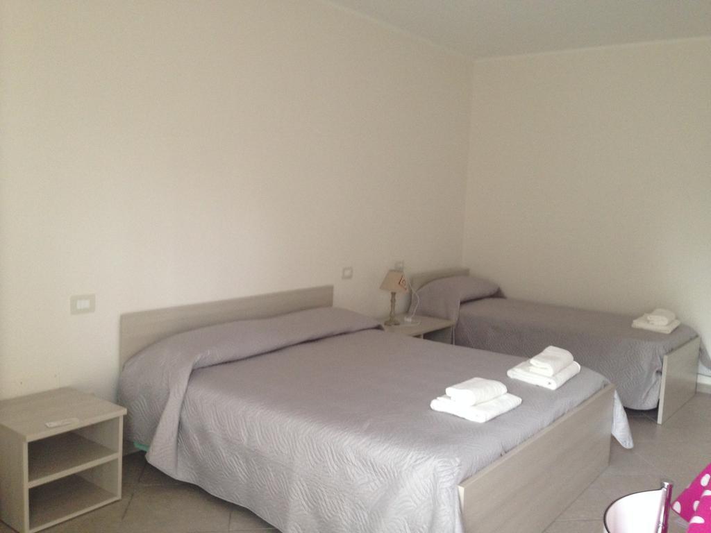 佩斯基耶拉德加达Casa Armonia公寓 外观 照片
